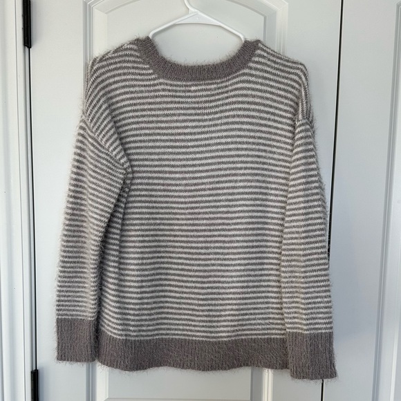 Maurice’s Fuzzy Gray & White Striped Sweater - Picture 3 of 3